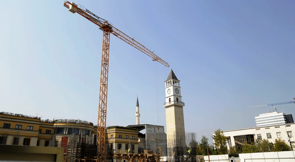 KKT miraton 40 leje, hotele ne Dhermi e Palase, pallate te tjera ne Tirane